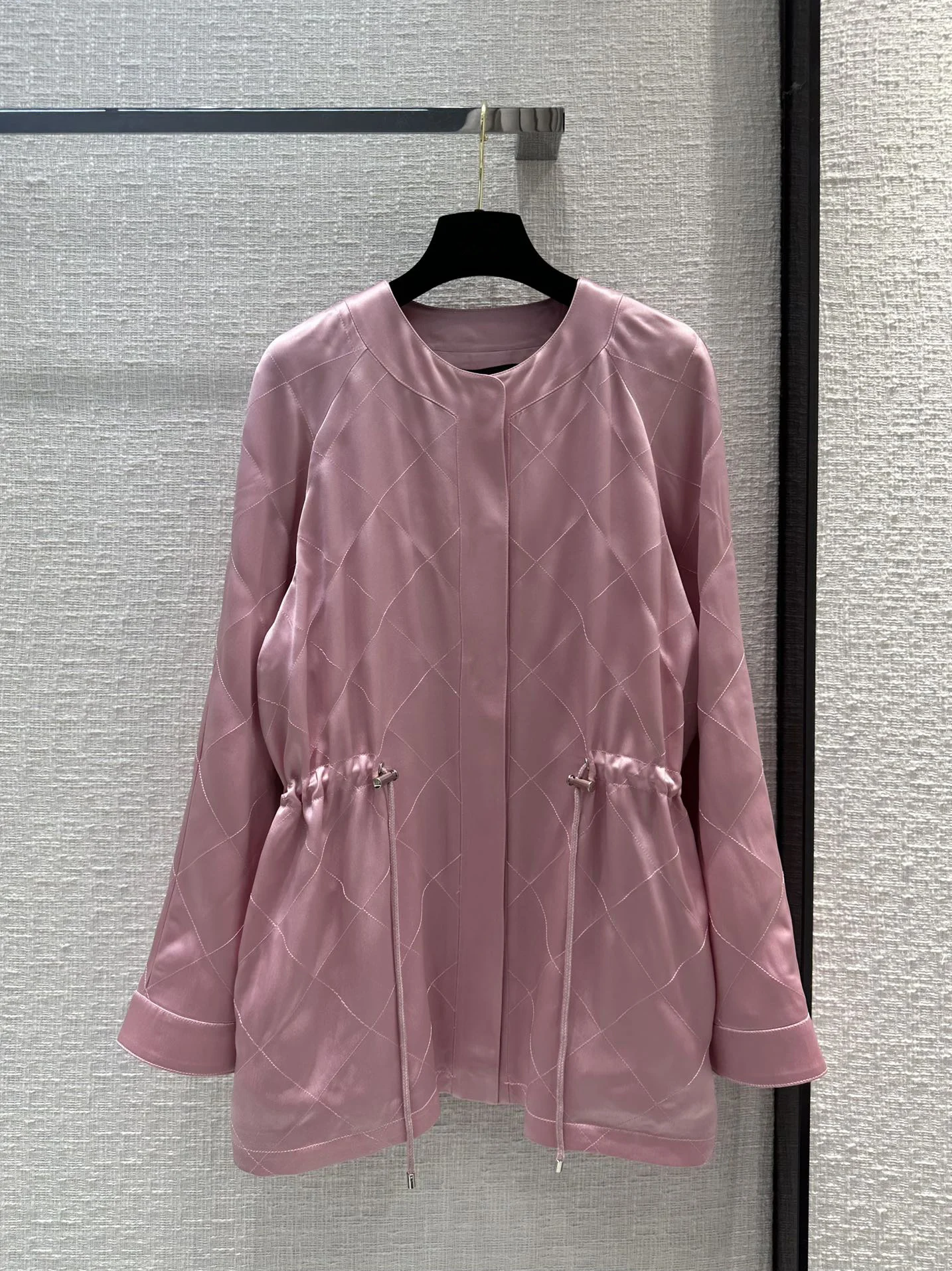 

Праздничная серия, тренчкот с сетчатой линией на шнуровке, элегантный и красивый свободный стиль, повседневная одежда