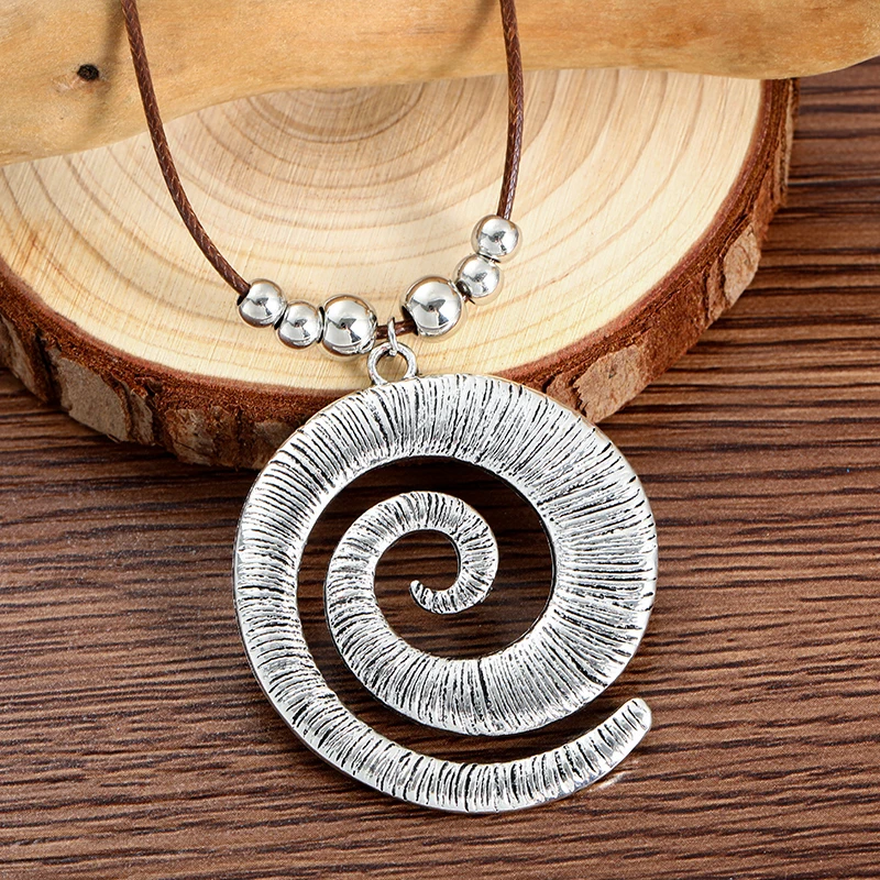 

Bohemian Ethnic Style Creative Waxed Rope Jewelry Beach Vacation Conch Pendant Vintage Spiral Symbol Necklaces for Women Girls