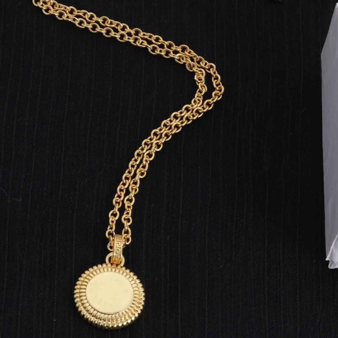 

Trendy and Fashion Minimalist Round Label Element Collar Chain Smooth Face Necklace