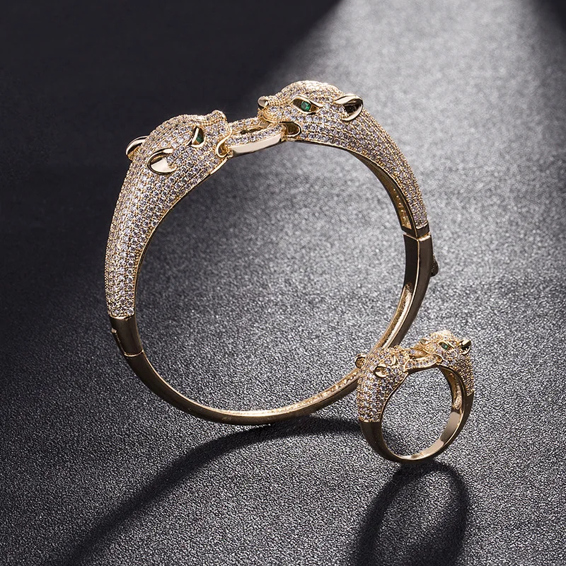 

2023 Korean Version Diamond-studded Double Head Leopard Copper Bracelet Zodiac Day Fashion Exaggerated Personality Hand Jewelry