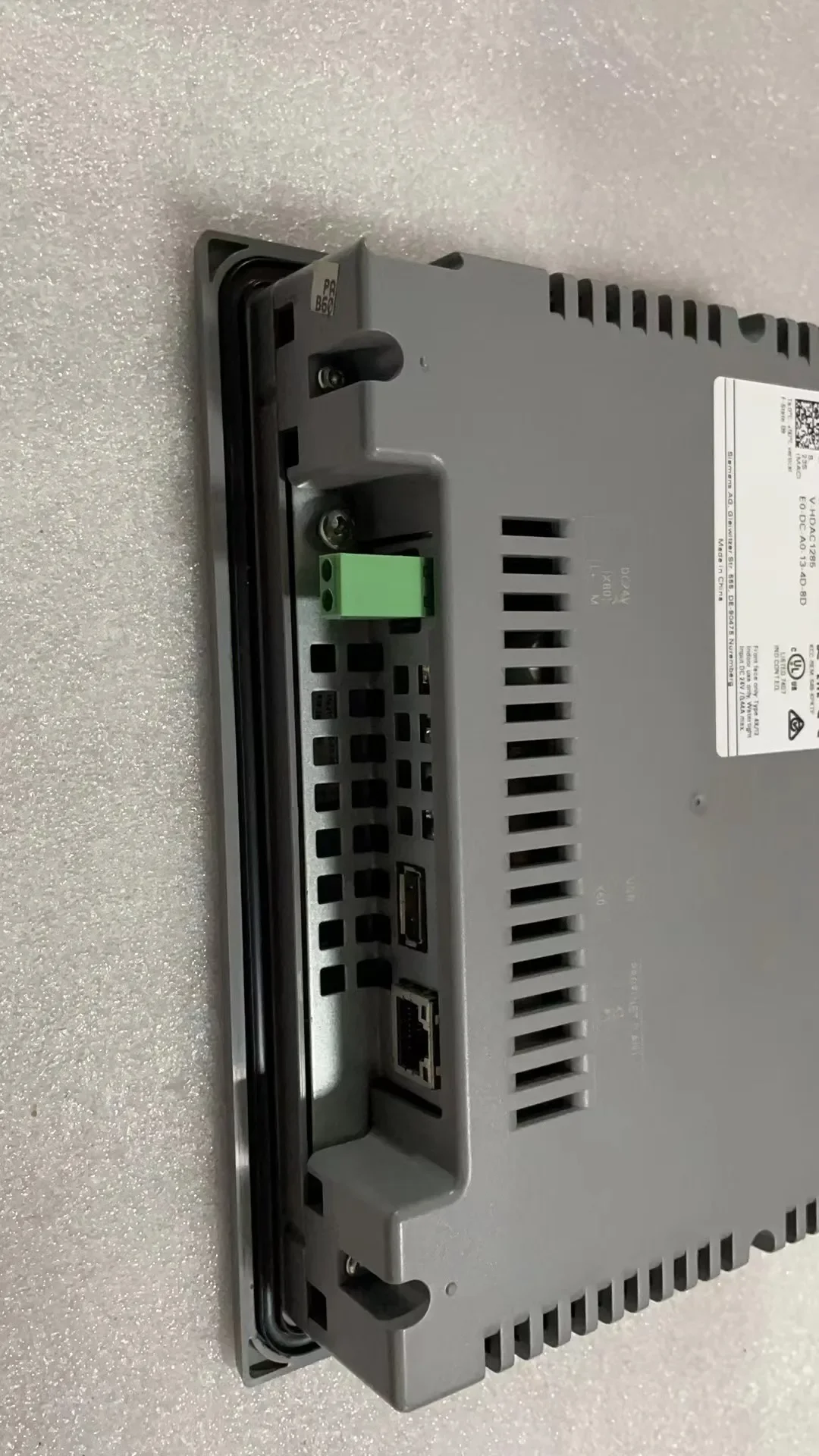 6AV2123-2GB03-0AX0 Б/У протестирована нормально SIMATIC HMI базовая панель KTP700 ключ/сенсорное