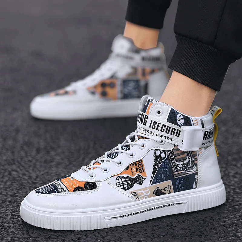 2022 Hot Men High top Skateboard Shoes Designer Letter Printed Sports Shoes Men Couple Streetwear Hip Hop Sneakers Men Trainers