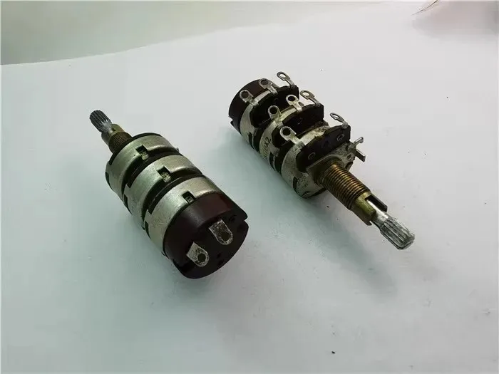 Дуплекс Альпы с переключателем двухосевой потенциометром B10k 80-10kbx230мм цветочный