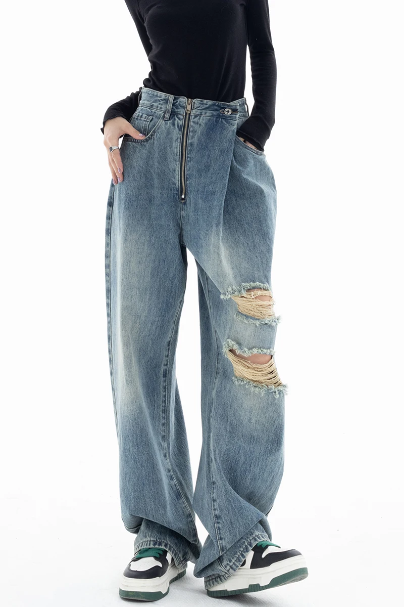 Рисунок 6 - Рваные джинсы женские на молнии