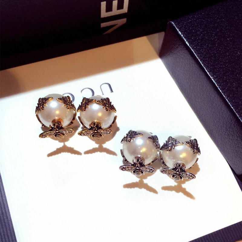 

Bee Pearl Earrings Korean Fashion Woman Earrings Elegant Earrings for Women Jewelry Gift Earrings Stud Earring Luxury Earrings