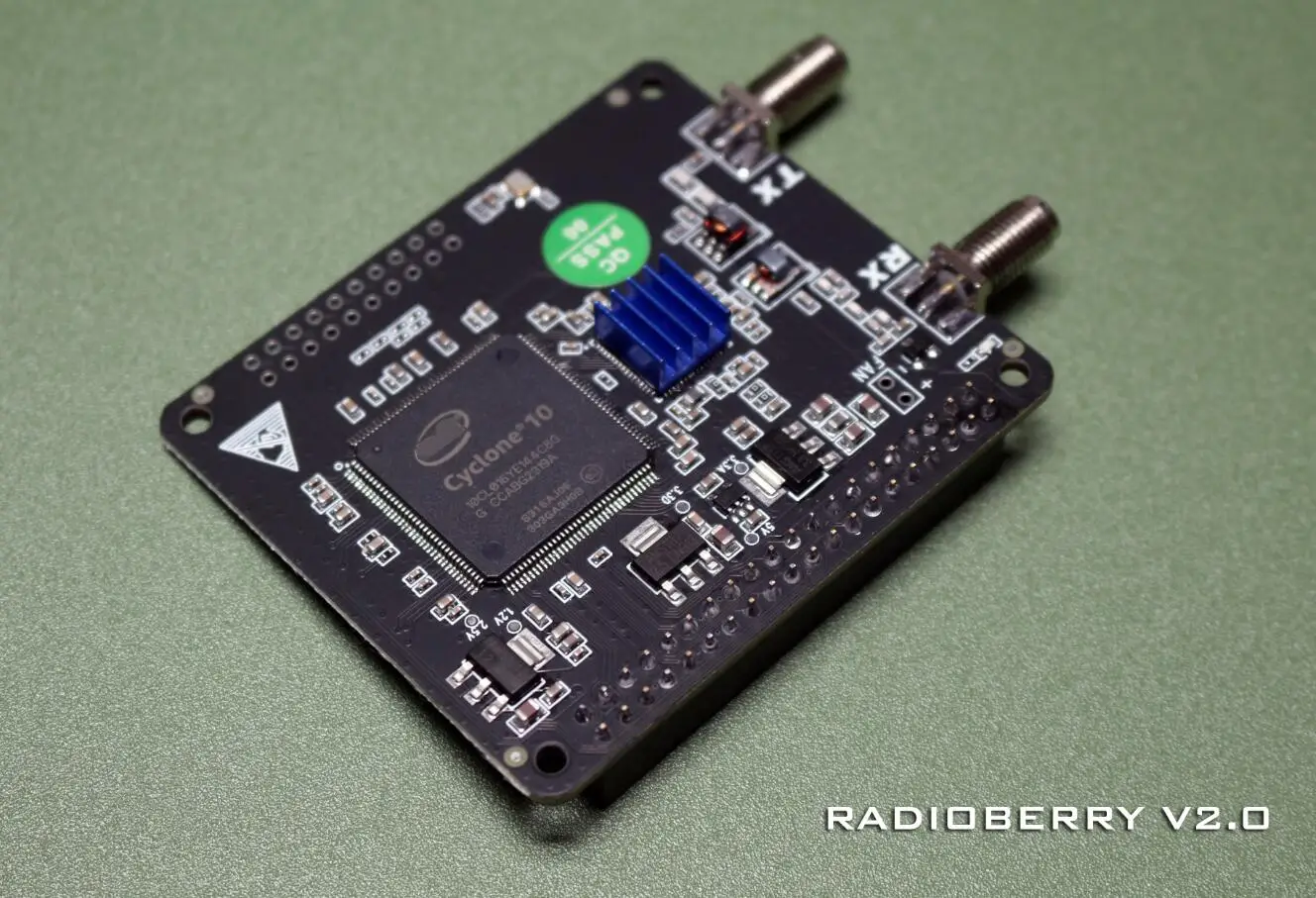 Радиоприемники Radioberry V2.0 программно определяемые AD9866 + 10CL016 для Raspberry PI4B RPI4