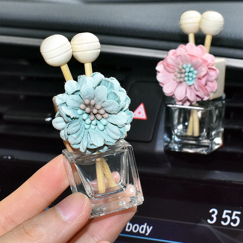 

Auto parts universal diffuser empty bottle air conditioner air outlet to improve car odor friends holiday gifts girls ladies