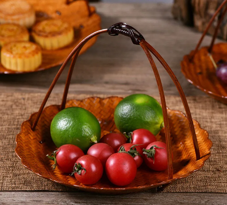 

Lacquer sunflower shaped shallow fruit plate Bamboo tea plate Candy plate Cake plate Dessert plate Household practical plate