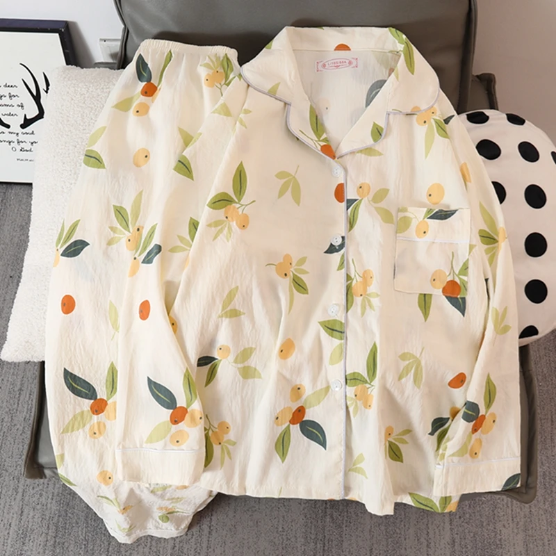 Женская пижама в литературном стиле Харадзюку |