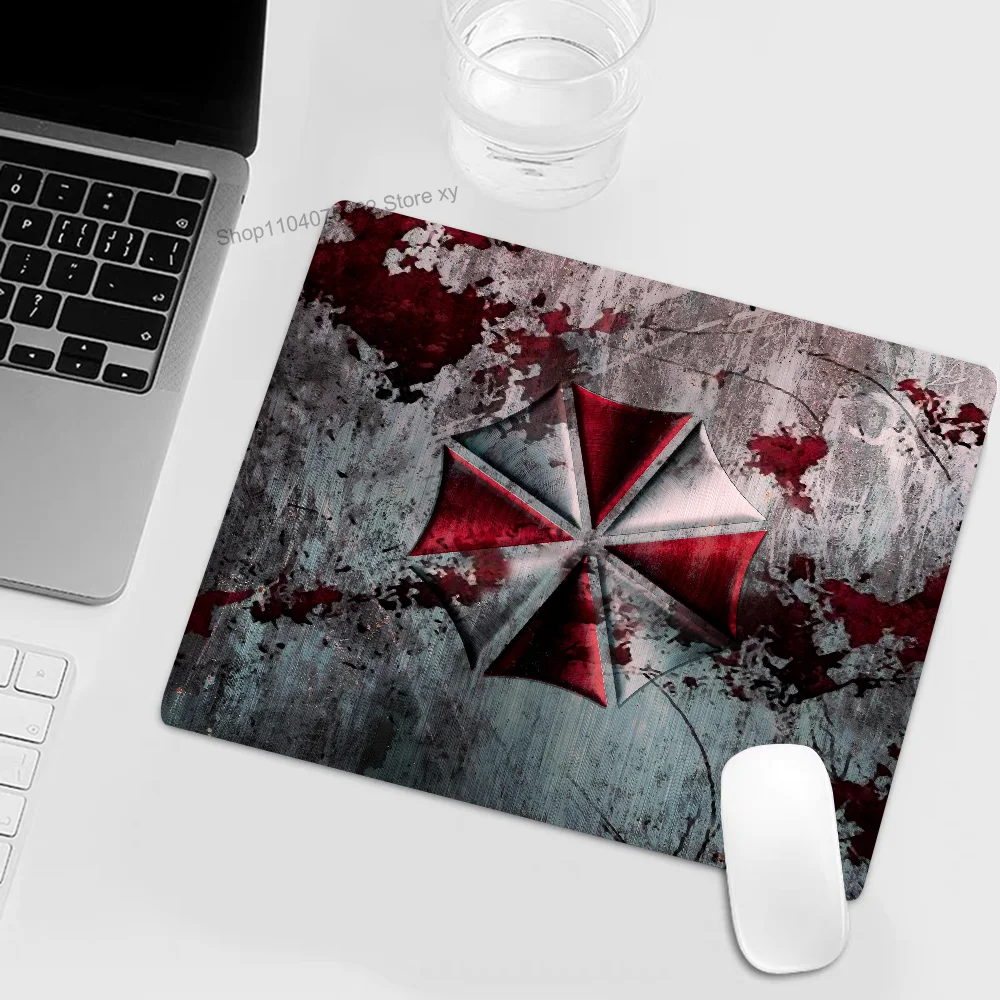Umbrella Corporation Resident Evil Game Mousepad Small LockEdge Mouse Pad For Gamers Computer Desk Rectangular Anti-slip