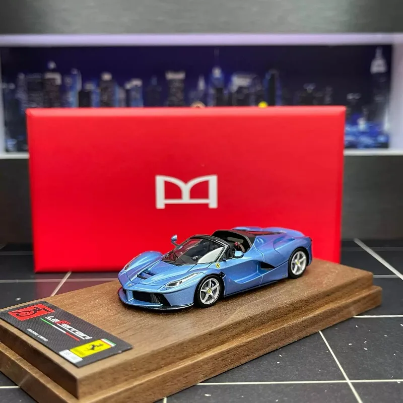 Фото Масштабная модель 1/64 DMH LaFerrari: Новинка, уже в продаже! Коллекционное издание из литой смолы, идеальный подарок на праздник. №5