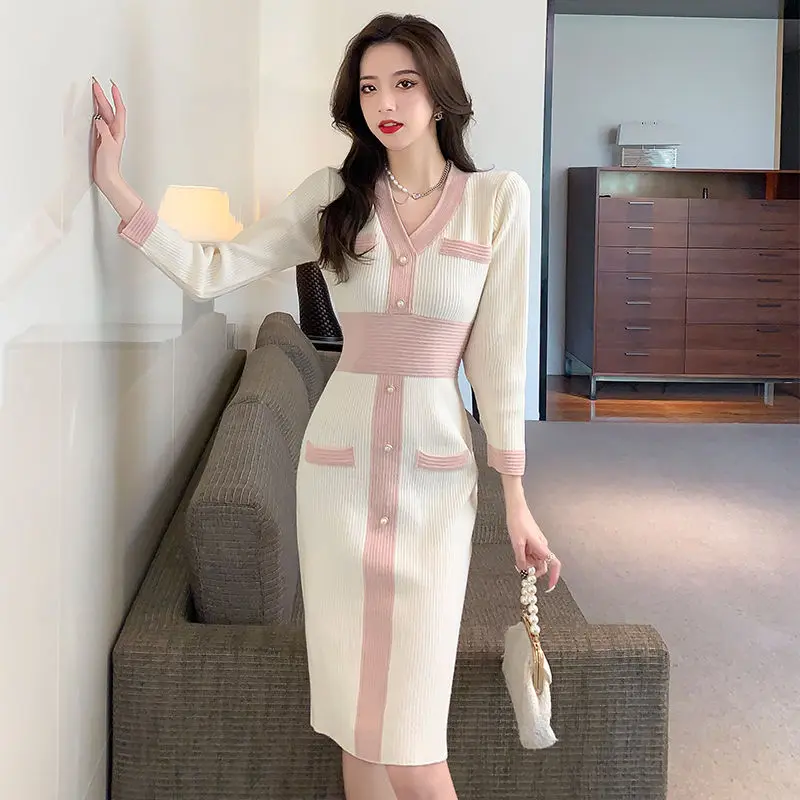 

Knitted Long Sleeve Dress Women 2022 Slim Bodycon Autumn Korean Elegant Fall Winter Button V Neck Sweater Midi Ribbed Dress T99