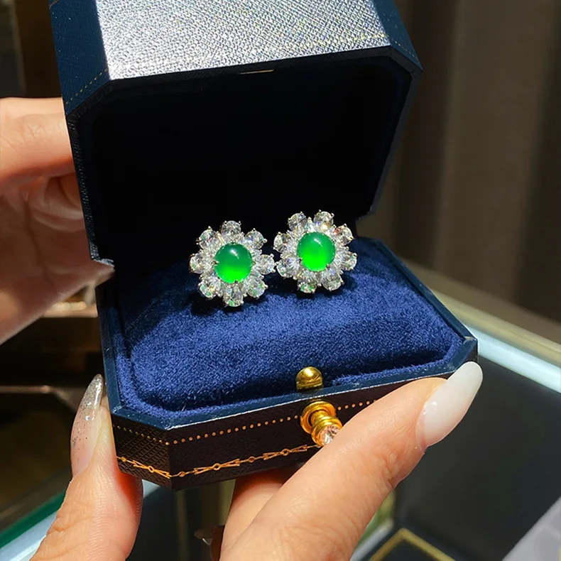 

Fashion Emerald Cubic Zircon Green Stone Silver Plated Stud Earrings For Women Bridal Wedding Jewelry Party Accessories Gift