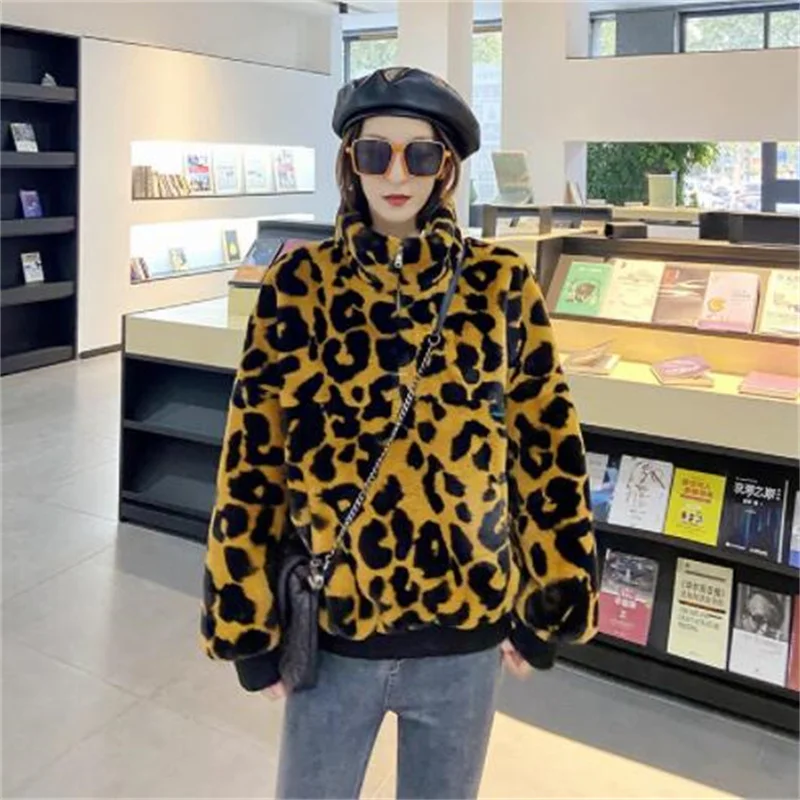 Winter new imitation fur jackets women's coats stitching leopard print short clothes Korean loose thicken зимнее пальто жеснкое