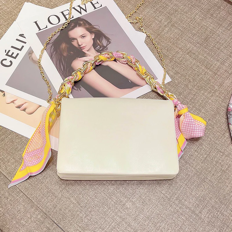 

Donna-in 2022, новые трендовые белые сумки, классические лоскуты с металлическими цепочками, мини-Сумочка для женщин, 365 дней в день, OOTD, модные сти...