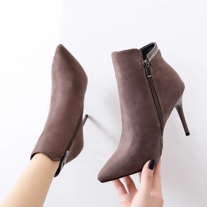 Женские ботильоны на каблуке 9 5 см цвет в ассортименте