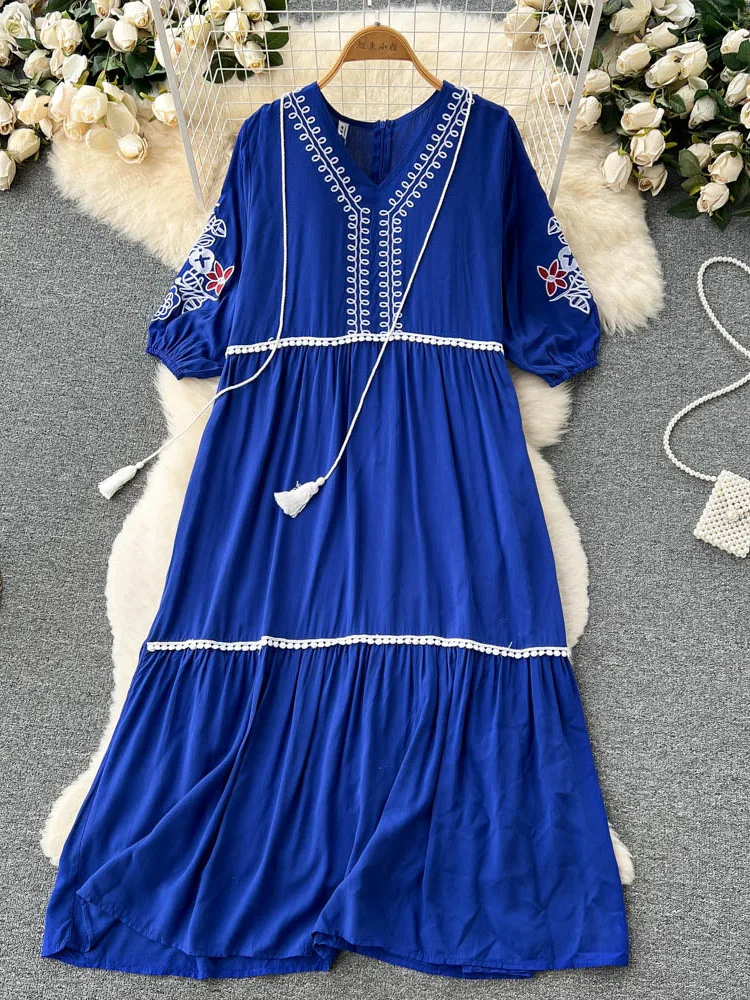

Summer Retro Ethnic Style V-neck Embroidered Dress 2022 Loose Temperament Puff Sleeves Large Swing A-line Vestidos Women Y007