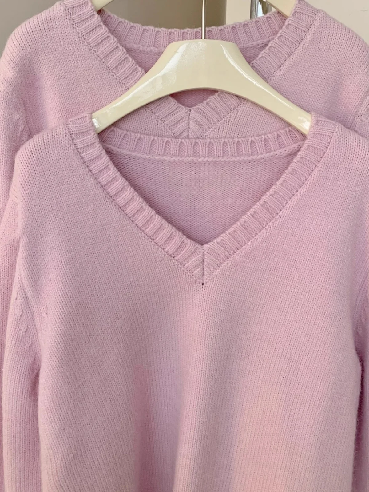 Duolaimei осень-зима 2024 свитер корейской серии с v-образным вырезом и бантом пуловер