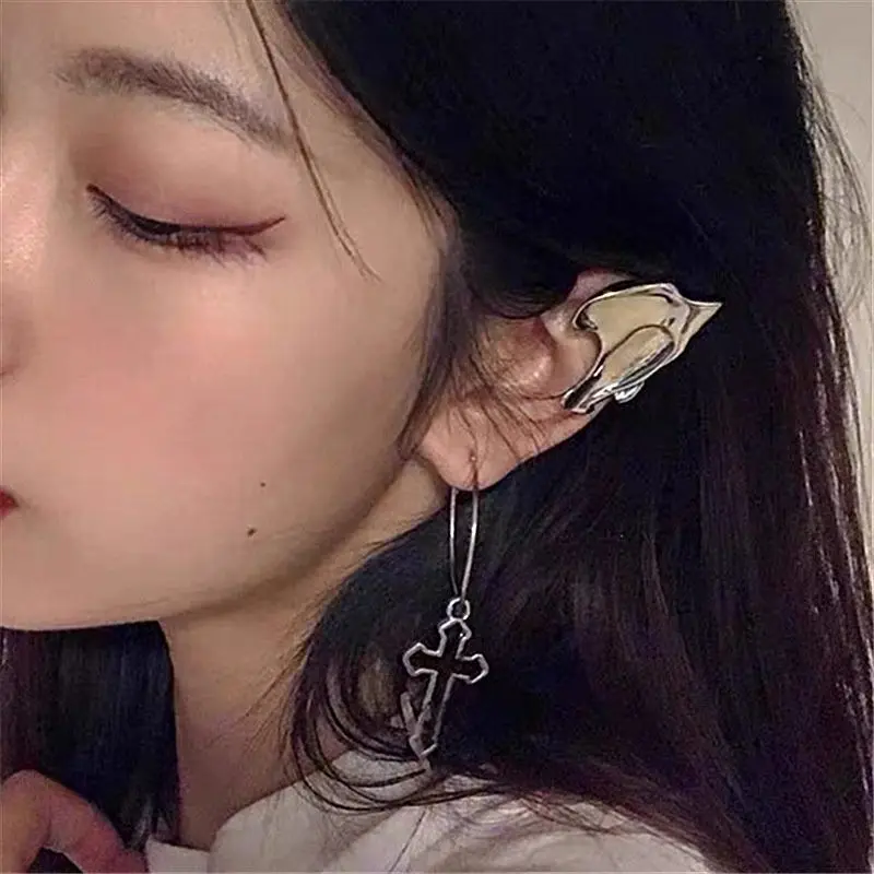 

Elf Mermaid Sweet Cool Metal Earcuffs Wind Dark Earrings Irregular Auricle Type Ear Clips Without Ear Holes For Women Wholesale