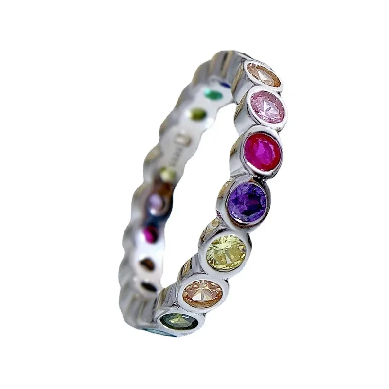 Женское кольцо из серебра с муассанитом бриллиантами