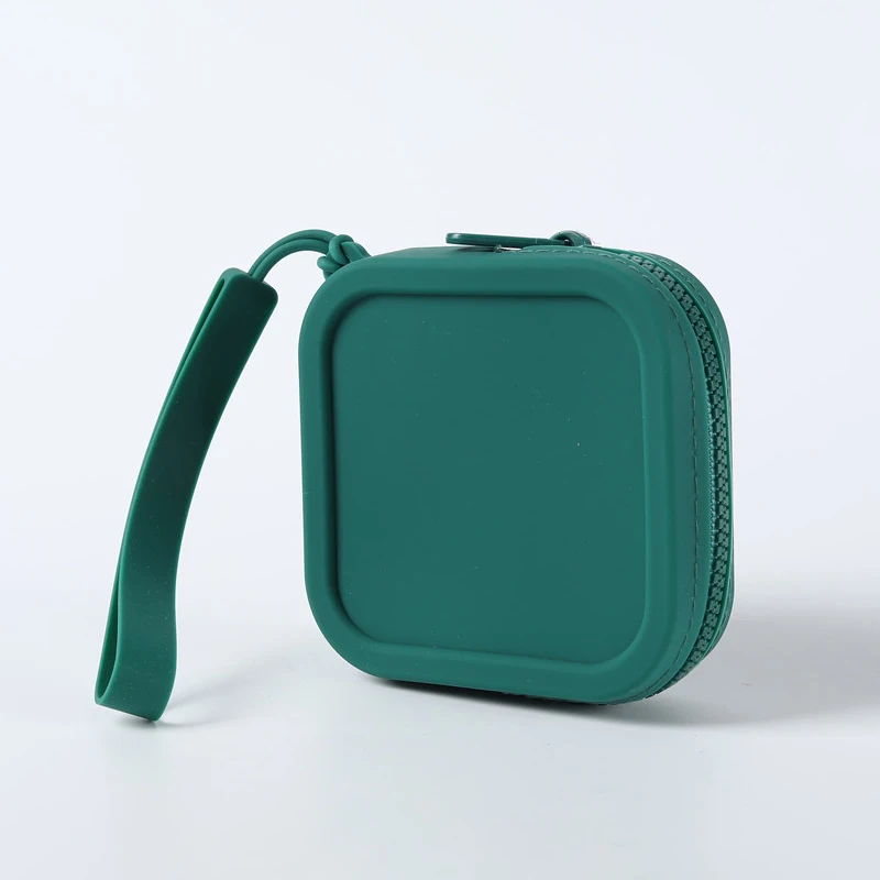 

Силиконовая сумка для косметики