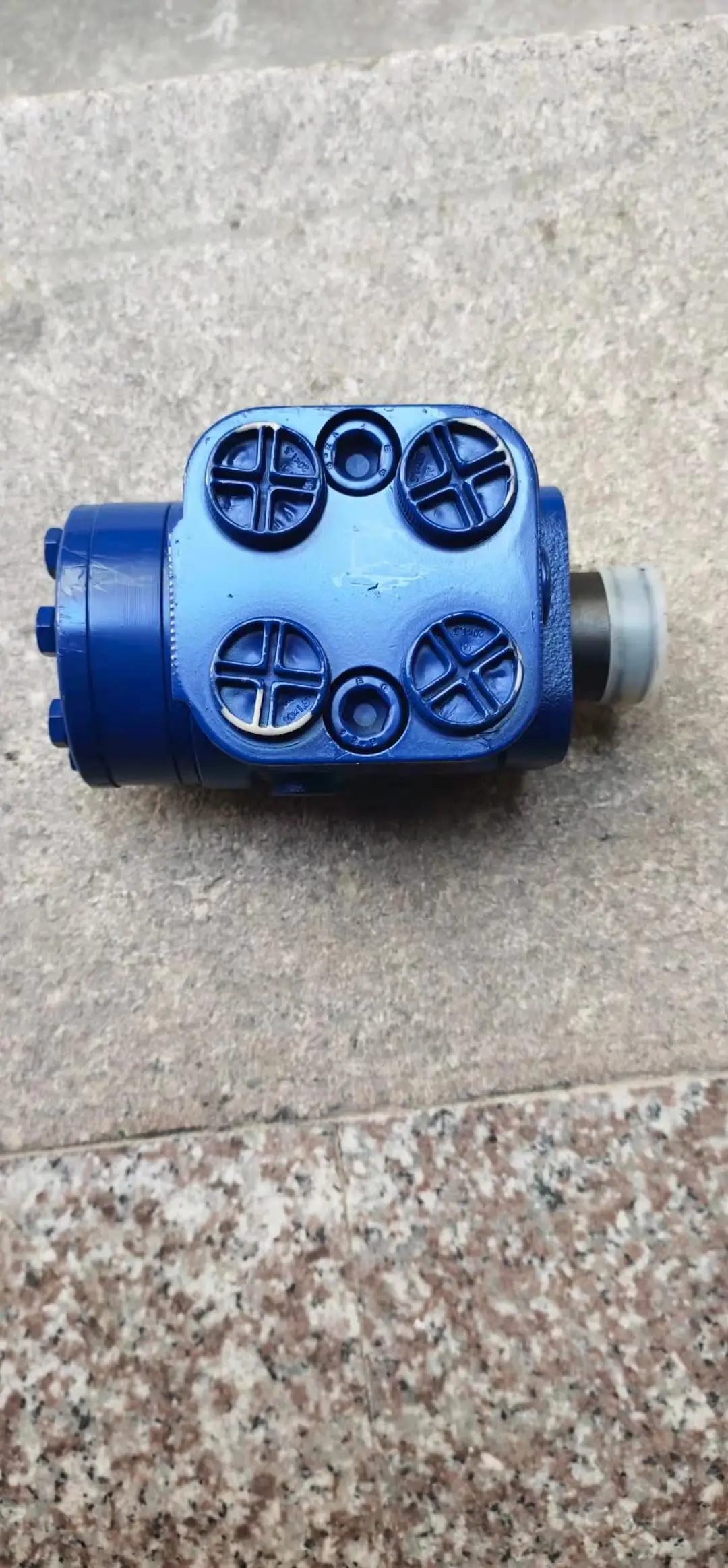 Колесный экскаватор 65/75-8-9 направленный станок гидравлический рулевой механизм