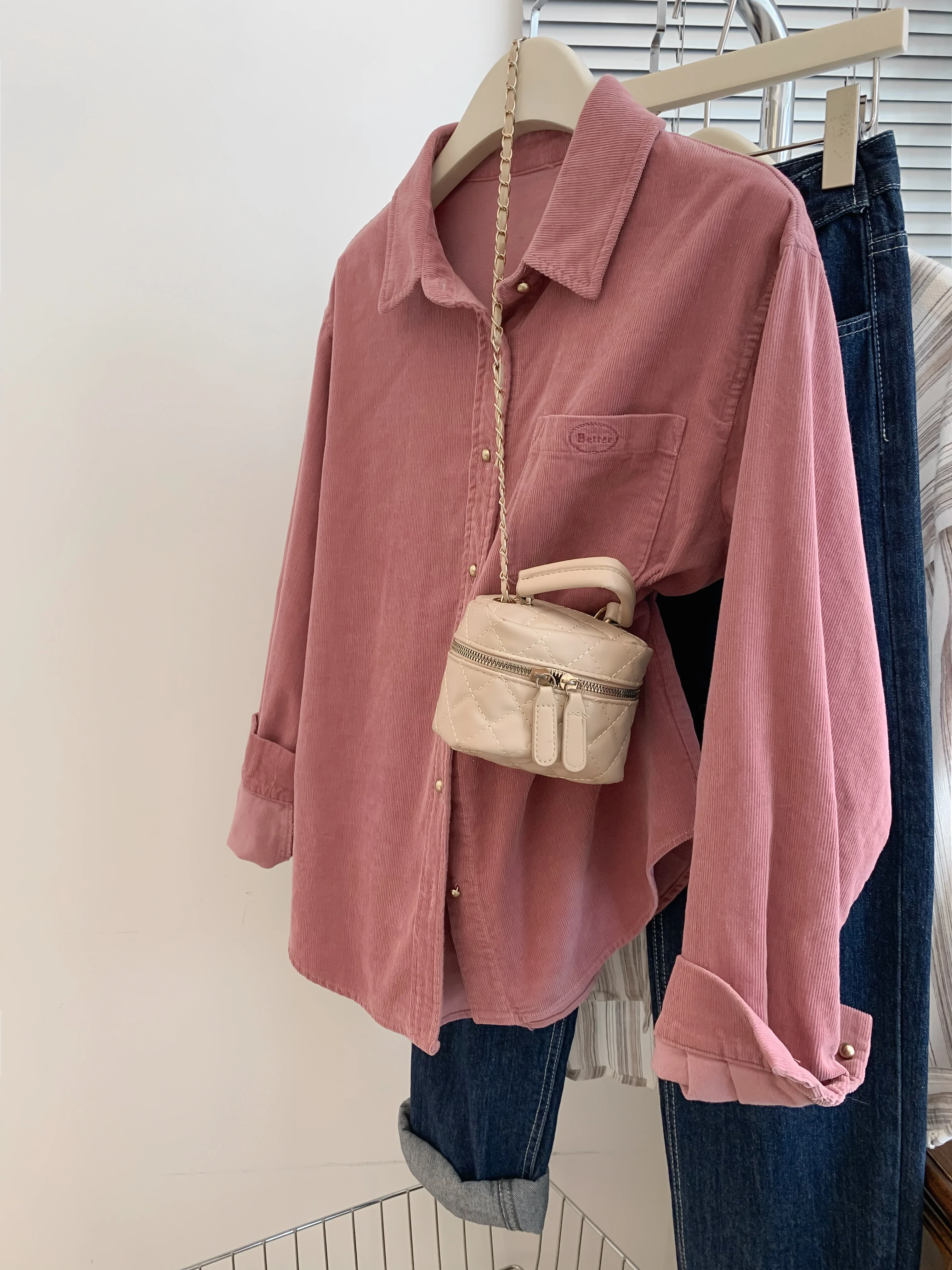 Pink Corduroy Long sleeve Shirts Outerwear Women Spring and Autumn Design Sense Small Inner wear Shirt Top 2024 Early