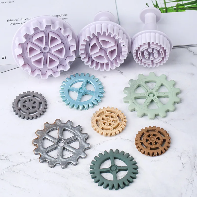 

gear cookie cutter Plastic Gear Shape Plunger Fondant Cutter Cake Decorating Tools Cookie Baking Mold Decorating Accessories