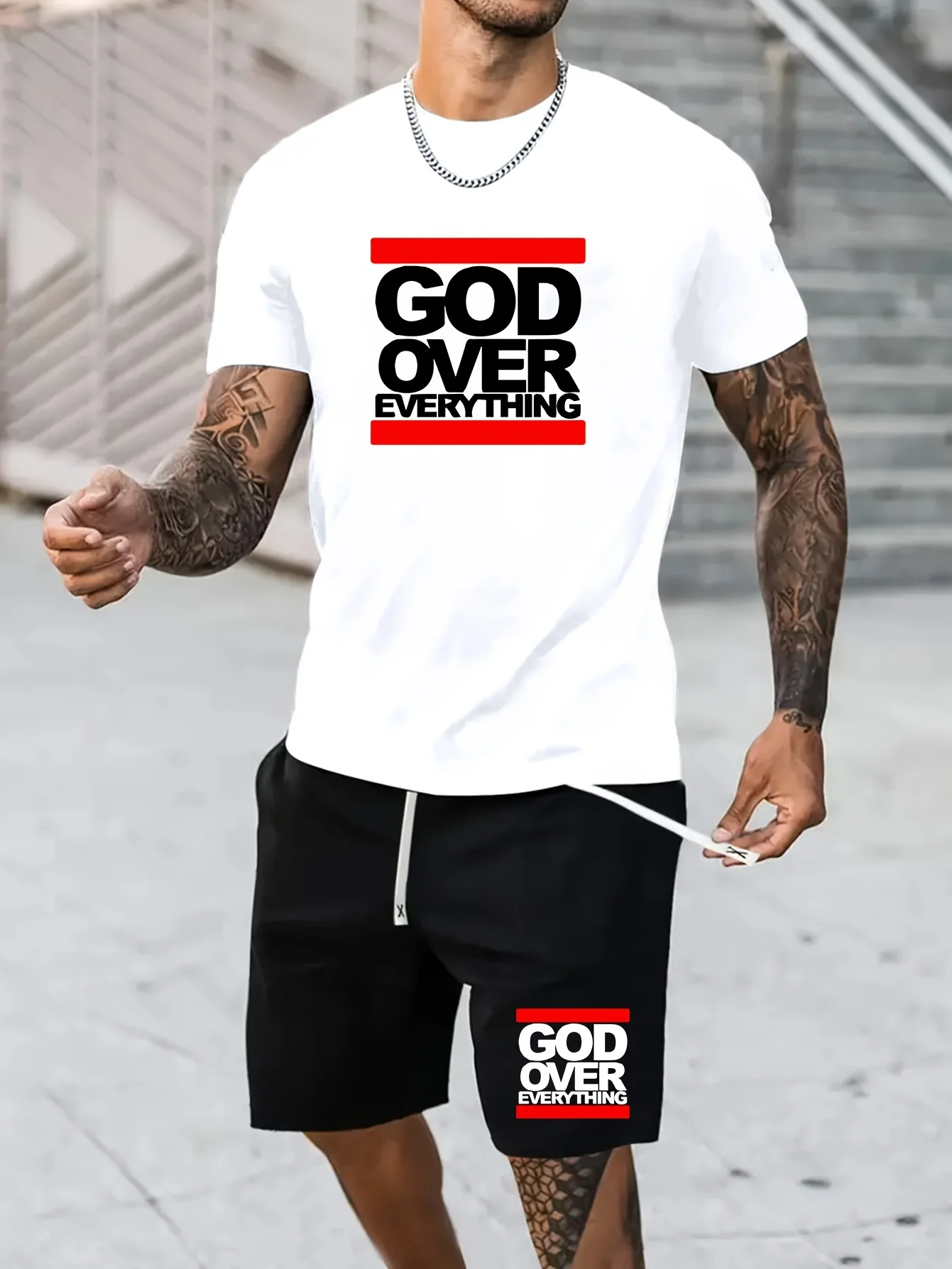 Мужская футболка с коротким рукавом и шорты на шнуровке принтом