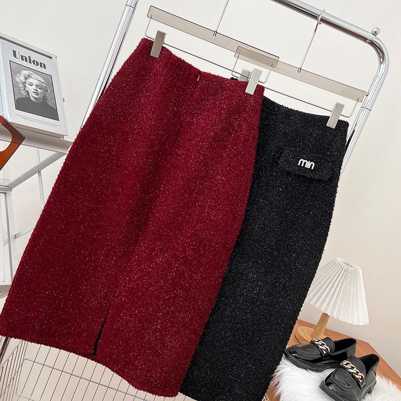 Красная полуюбка 2024 женская осенне-зимняя яркая шелковая утолщенная юбка