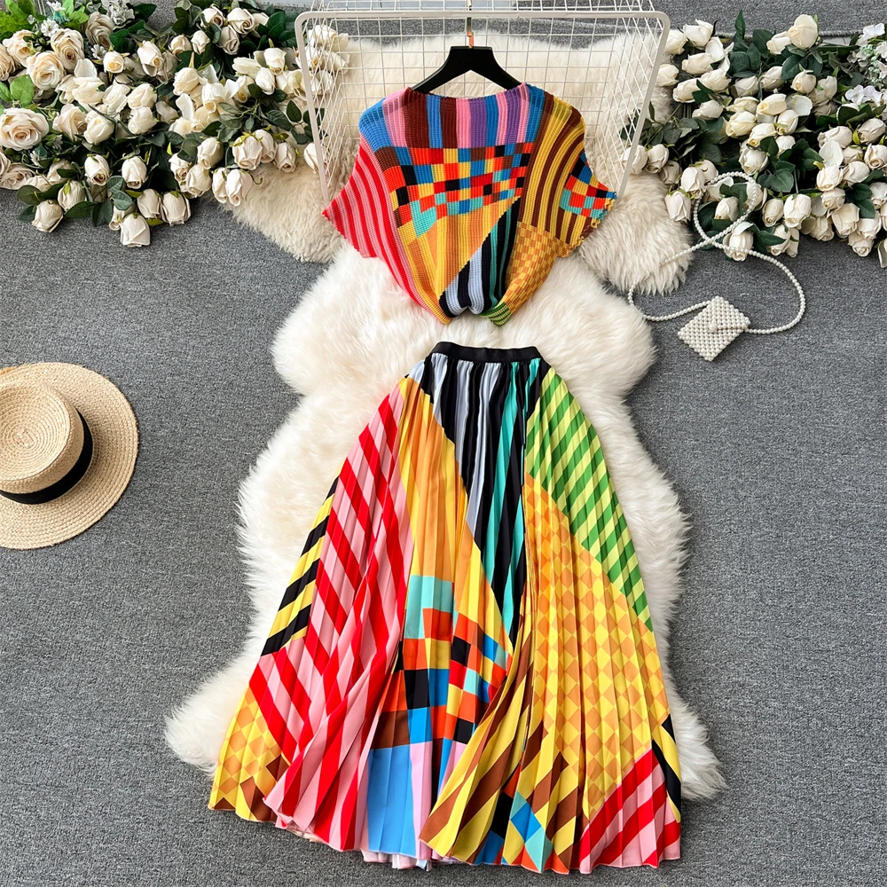 Рисунок 2 - Женский шикарный костюм Clothland