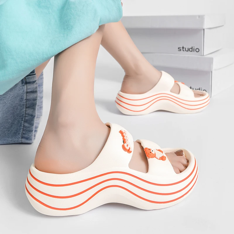 Woman Shoes Thick Sole Women Sandals Fashion Ladies Summer Platform Slides Comfortable Breathable Women's Slippers Trend Flipper