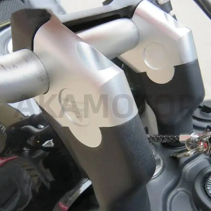 Крепление-зажим для верхней крышки руля Loncin Voge 300ac300ds Lx300-6c (art.: 3920da9469845) - 3920da9469845
