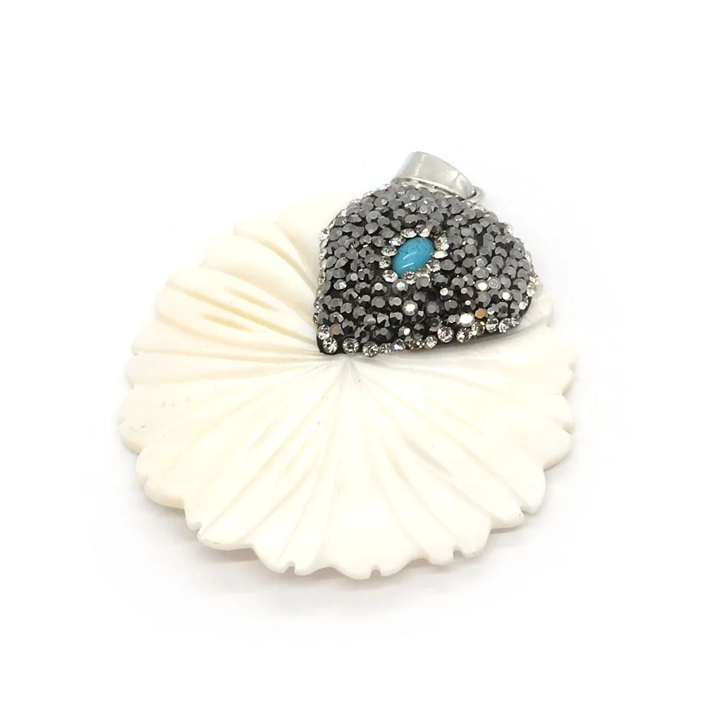 

Natural Freshwater Shell Flower Shaped Carved Pendant 45mm For DIY Gift Making Charm Fashion Jewelry Necklace Earring Accessorie