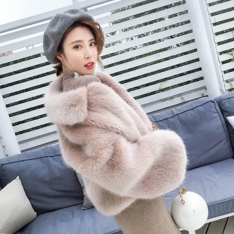 

Women's Winter 2022 New Short Casual Warm Thick Faux Fur Jacket Coat Female Fashion Office Ladies Turn Down Collar Outerwear A22