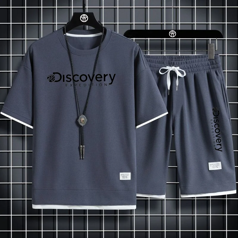 Korean Discovery Channel T-Shirts Shorts Sets Mens Tees Suits Luxury Sports 2 Piece Outfit Streetwear Summer Quality Tracksuit