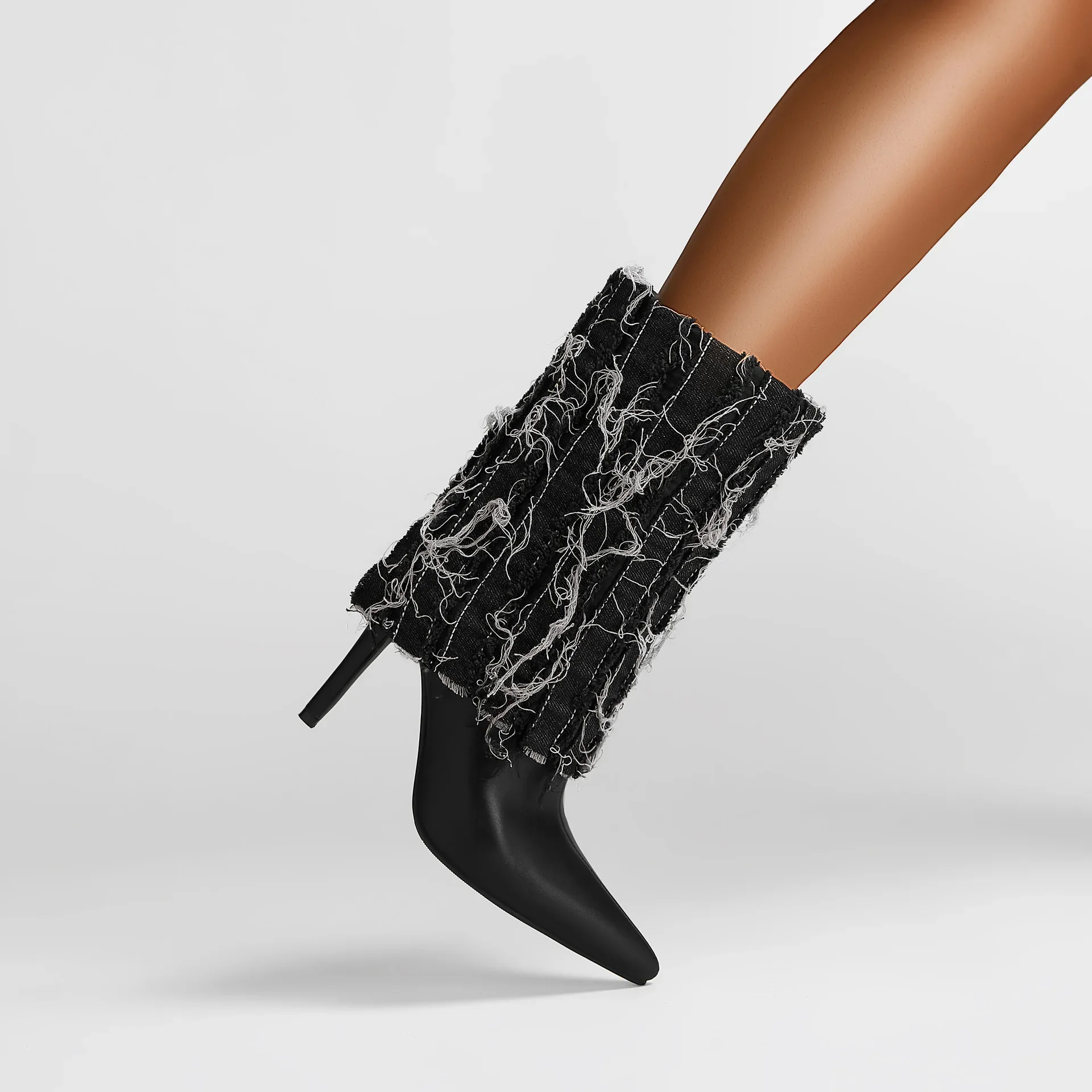 Промытые джинсовые ботильоны на шпильке с острым носком сексуальные женские без