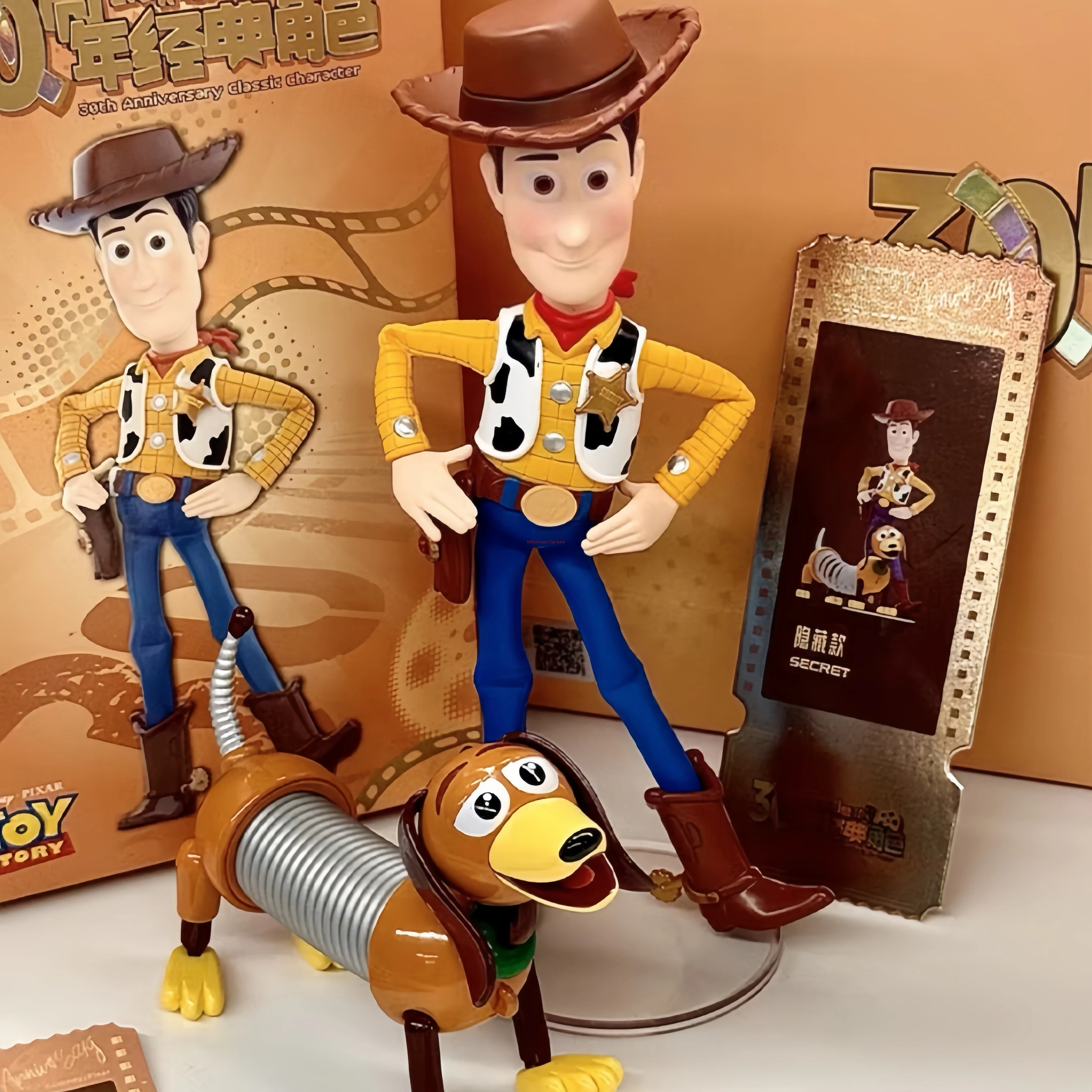 Официальная лицензионная мини-фигурка Top Toy к 30-летию «Истории игрушек», милая коллекционная фигурка из ПВХ, редкий настольный сувенир, подарок для хобби и праздничного декора (art.: 3920dc521bf99) - 3920dc521bf99