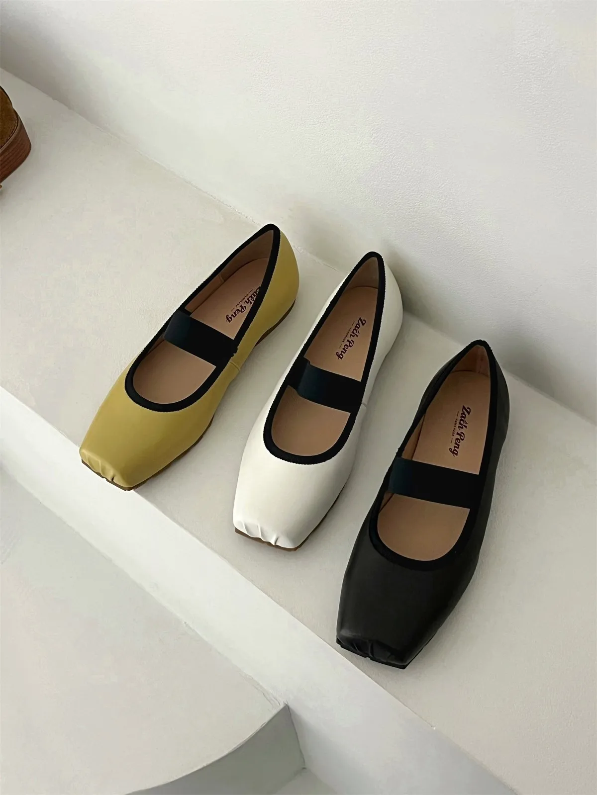 

Ballet Shoes Women's Vintage Square Headed Cowhide Flat Shoes Mary Jane Shoes Flat Heels