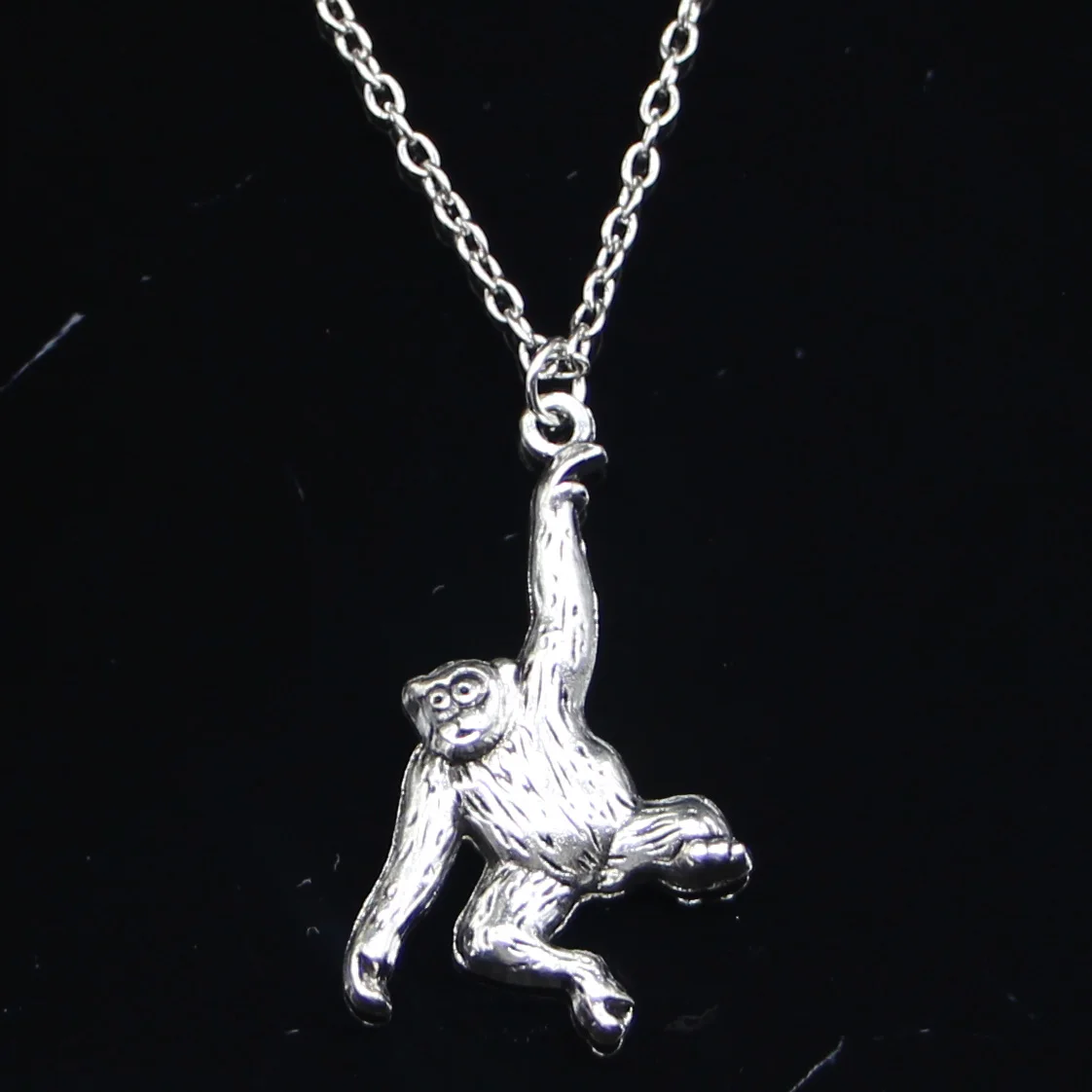 

20pcs New Fashion Necklace 32x27mm Monkey Pendants Short Long Women Men Colar Gift Jewelry Choker