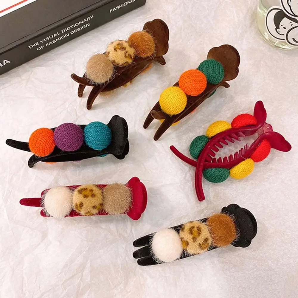 

Washing Face Headwear For Girl For Women Plush Ball Hair Claw Korean Style Crab Clip Hair Accessories Women Hair Clips
