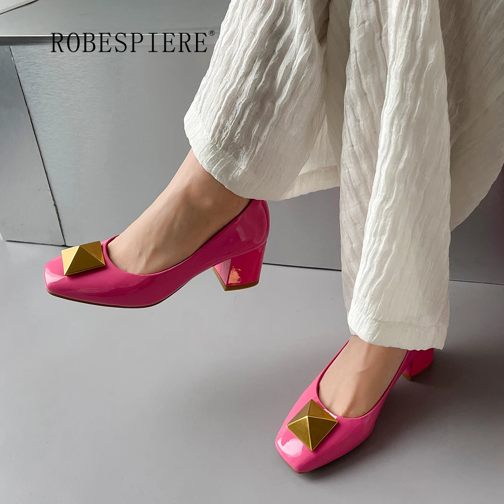 

ROBESPIERE-2022 New Rivet Party Shoes Spring Retro Metal High Heel Wedding Pumps Fashion Thick Heel Sexy Women's Shoes-A275