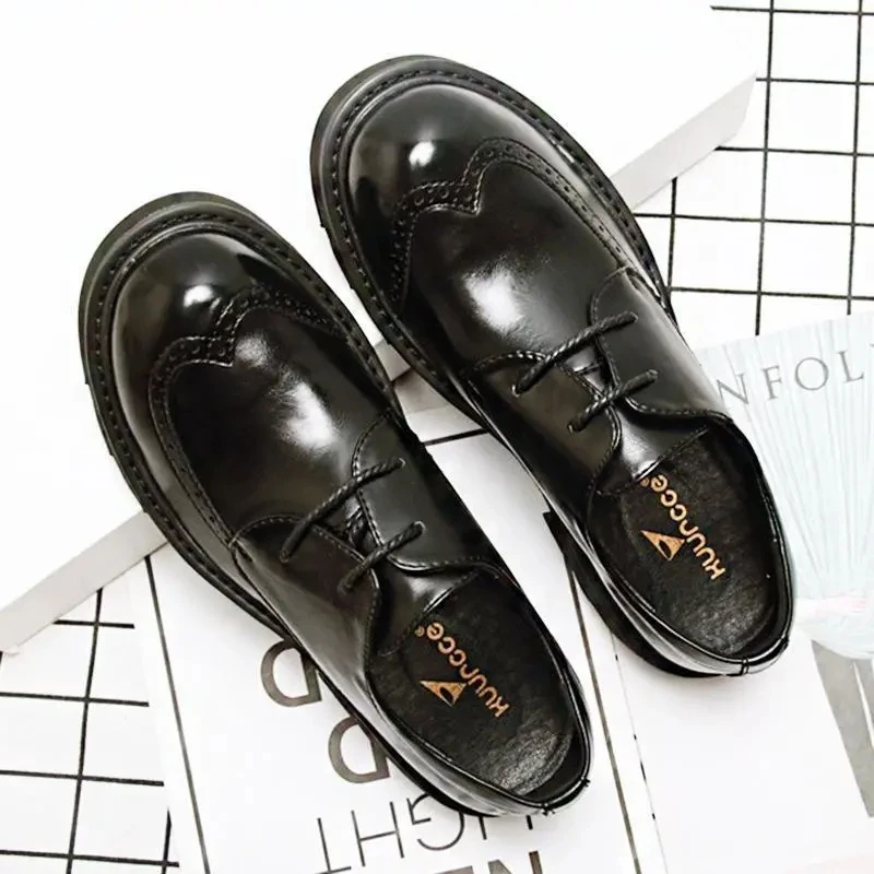 

Men's Spring Big Head Leather Shoes Retro Carved Lace Up Thick Bottom Korean Round Head Business Light Fashion Casual Shoes