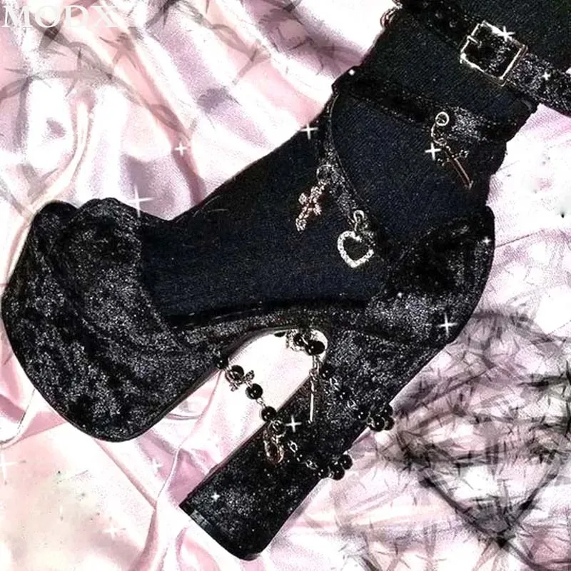 Сексуальные черные бархатные сандалии на платформе с открытым носком и