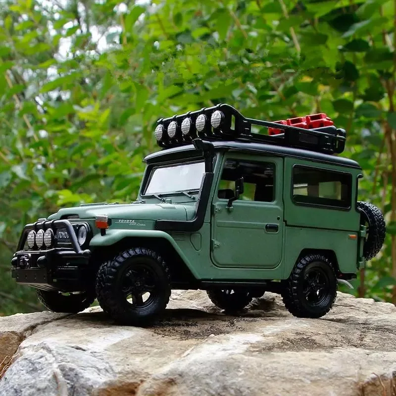 

1: 24 Toyota FJ40 FJ Cruiser, сплав, внедорожник, литье под давлением, Металлическая Имитация, детская Игрушечная машина, коллекционный орнамент, подаро...