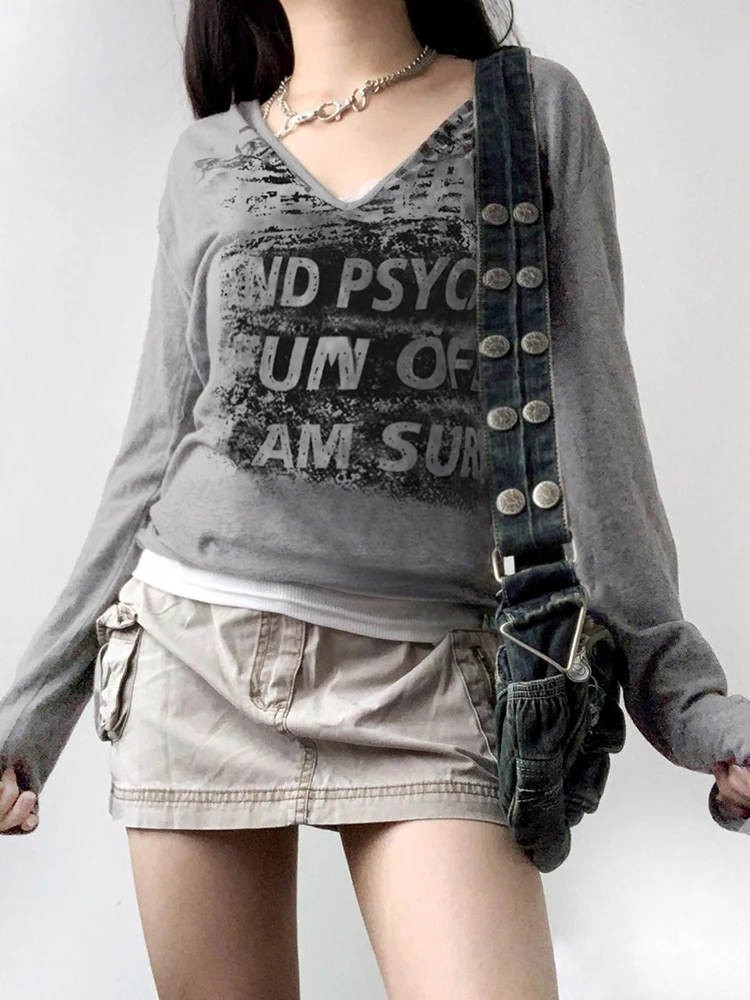 

WeiYao Letter Print Funny Y2K T-Shirts Womens Vintage Grunge Clothes Gray V Neck Long Sleeve Basic Casual Hooded Sweats Tops