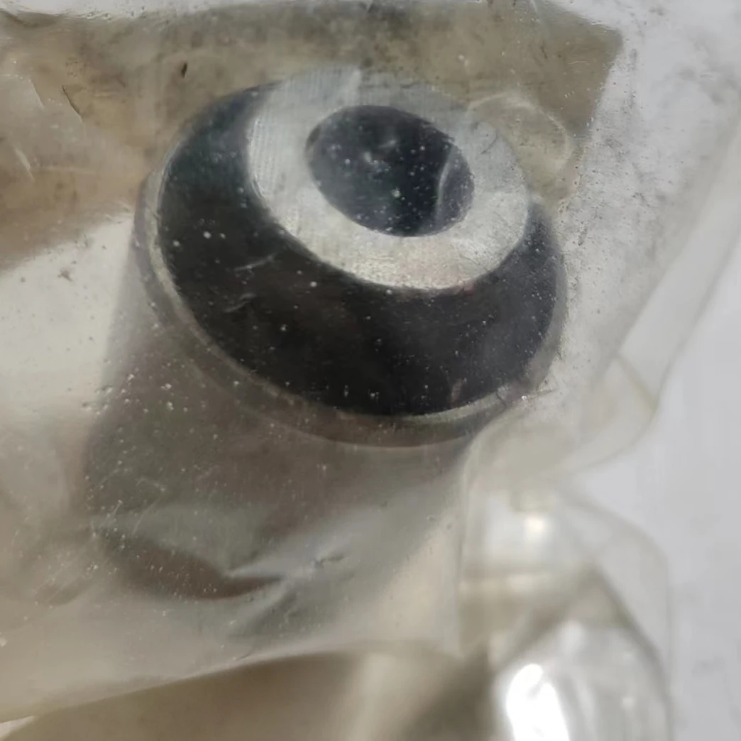 Передняя нижняя втулка рычага управления 20204AJ000 оригинальной для Subaru Impreza Forester