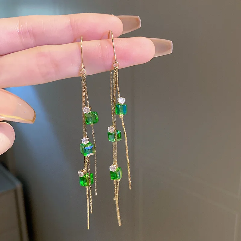 

Green Sqaure Crystal Tassel Long Chain Earrings For Women OL Ladies Jewelry Zirconia Pendientes De Borla