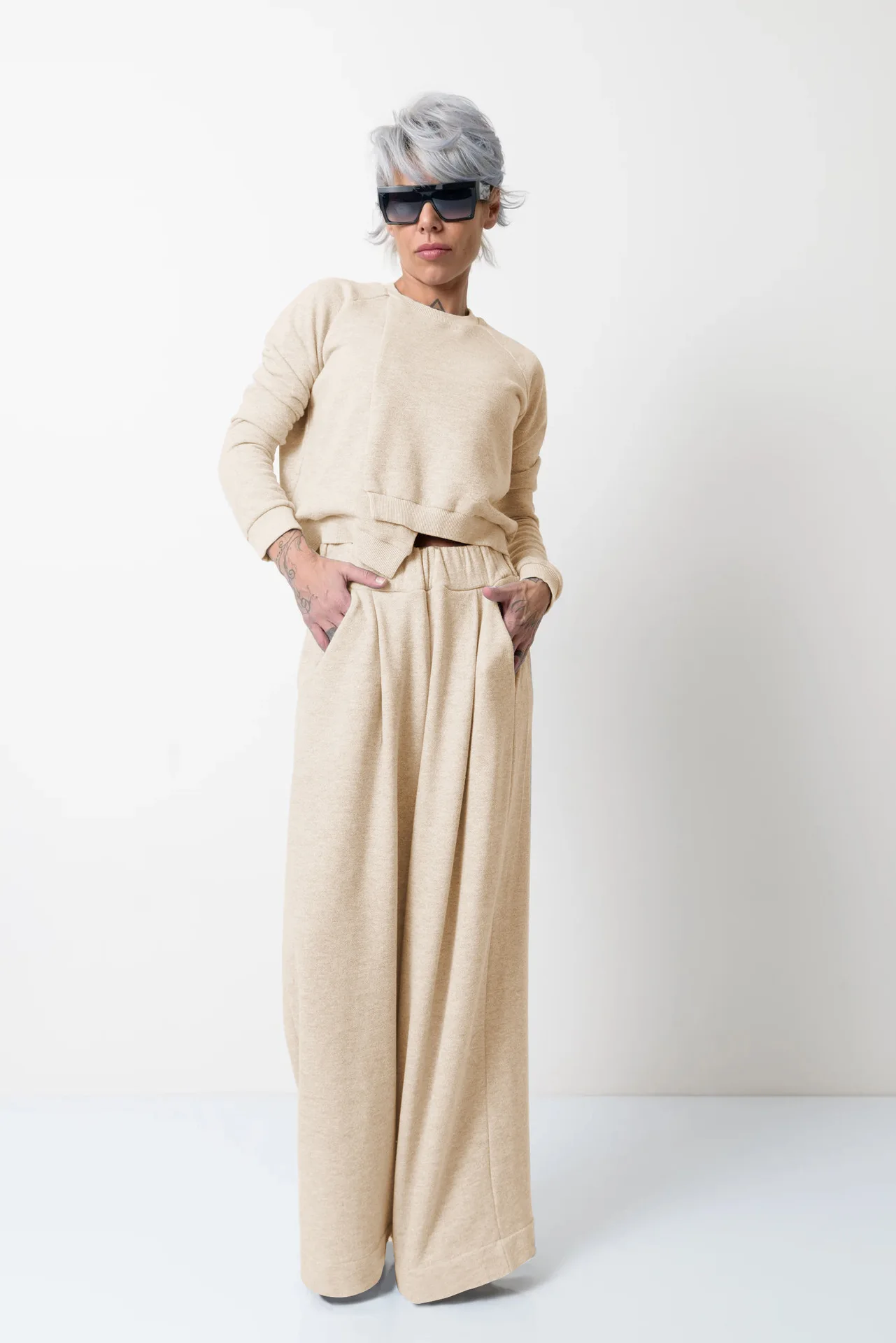 

2022 осенние женские комплекты, однотонные повседневные свободные стильные элегантные оригинальные дизайнерские зимние модные комплекты из топа и брюк C4134