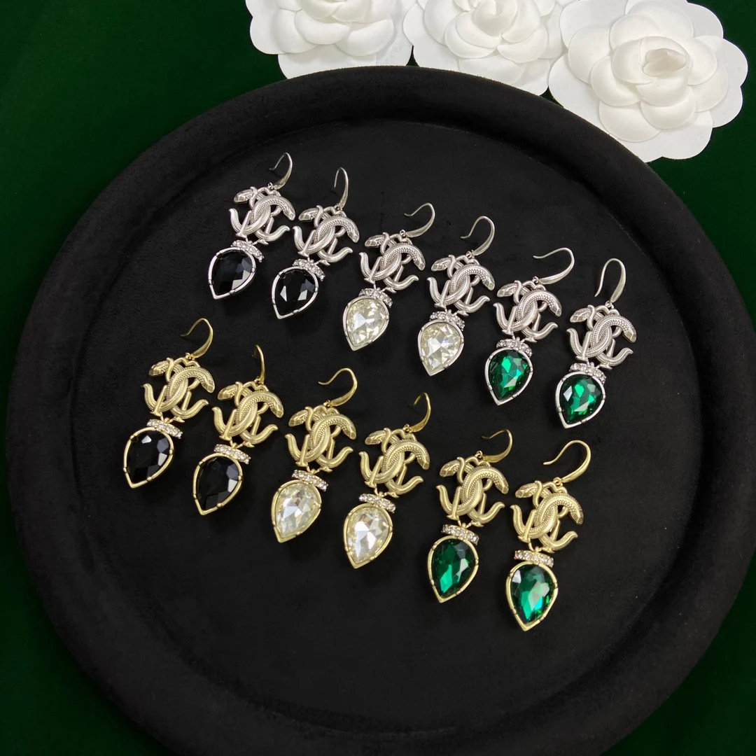 

Fashion Classic Designer Jewellery Women's Jewellery Vintage Monogram Earrings Made Of Solid Brass Heart Style With Stones